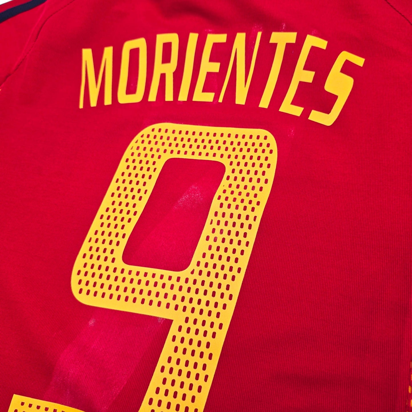 2002/04 Spain Home Football Shirt (L) Adidas #9 Morientes