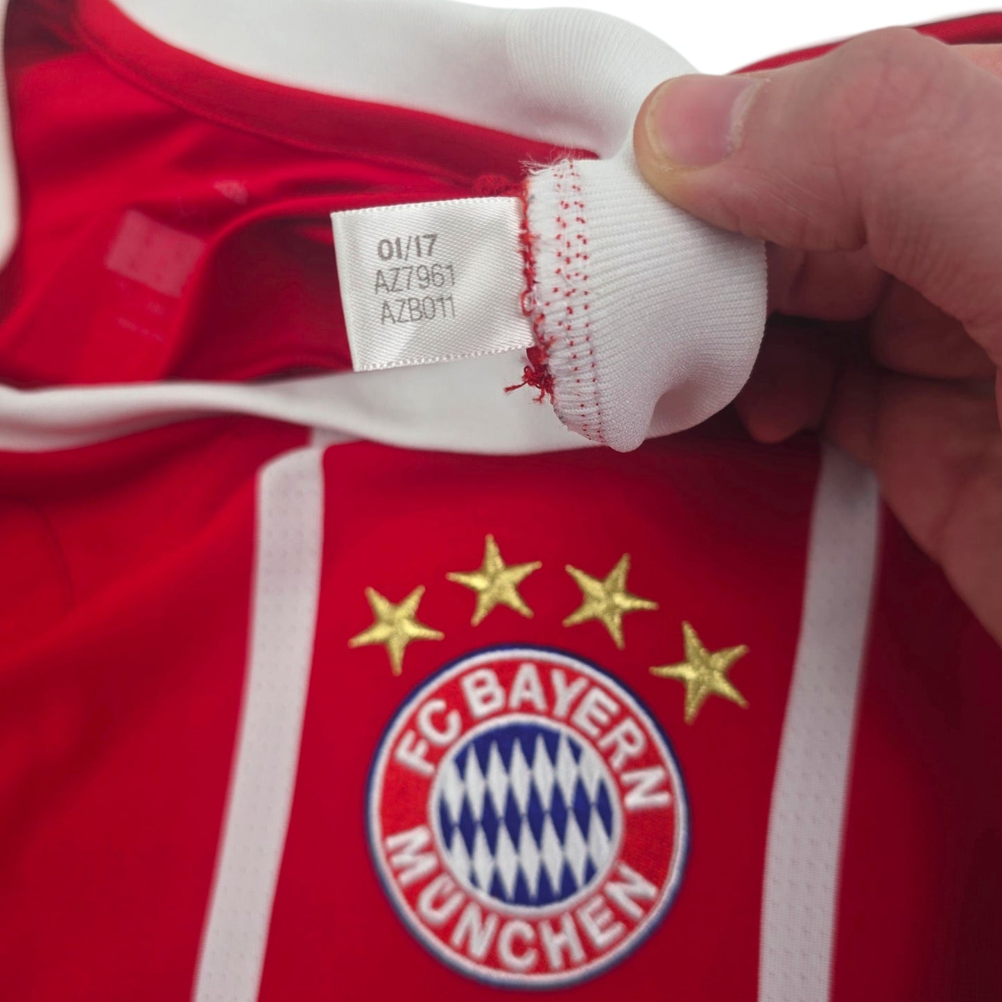 2017/18 Bayern Munich Home Football Shirt (XL) Adidas #24 Tolisso