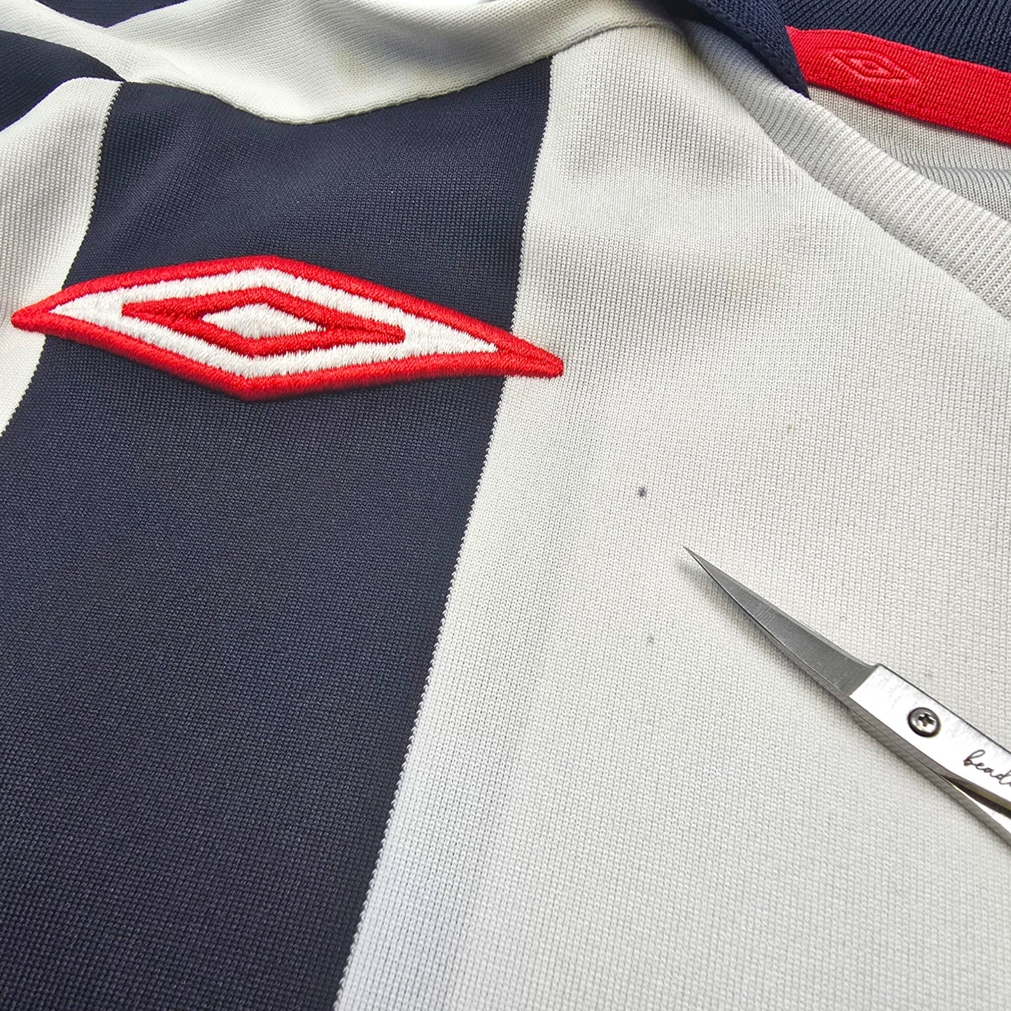 2007/08 West Bromwich Albion Home Football Shirt (L) Umbro #21 Phillips