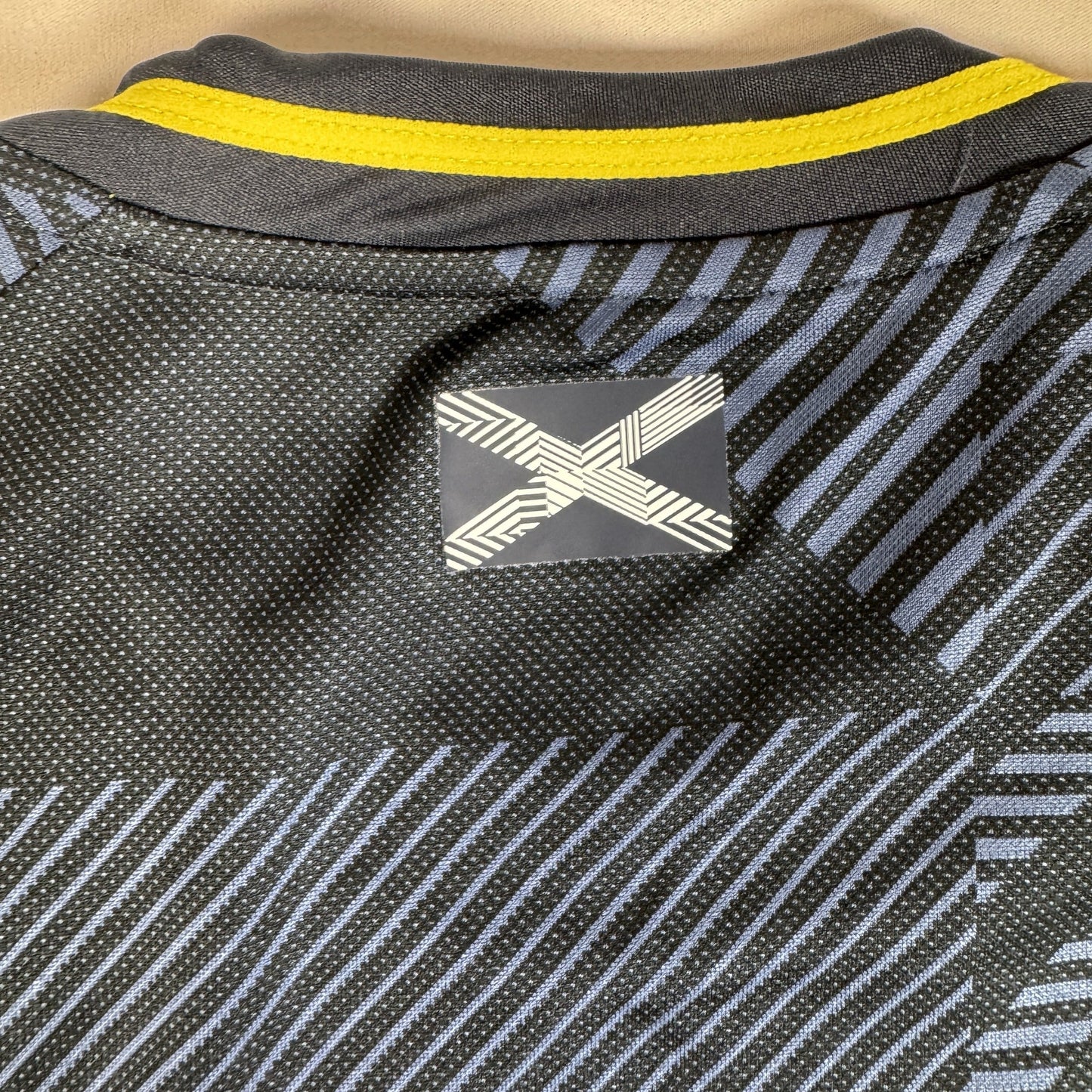 Scotland 2024/2025/2026 Home Football Shirt Small