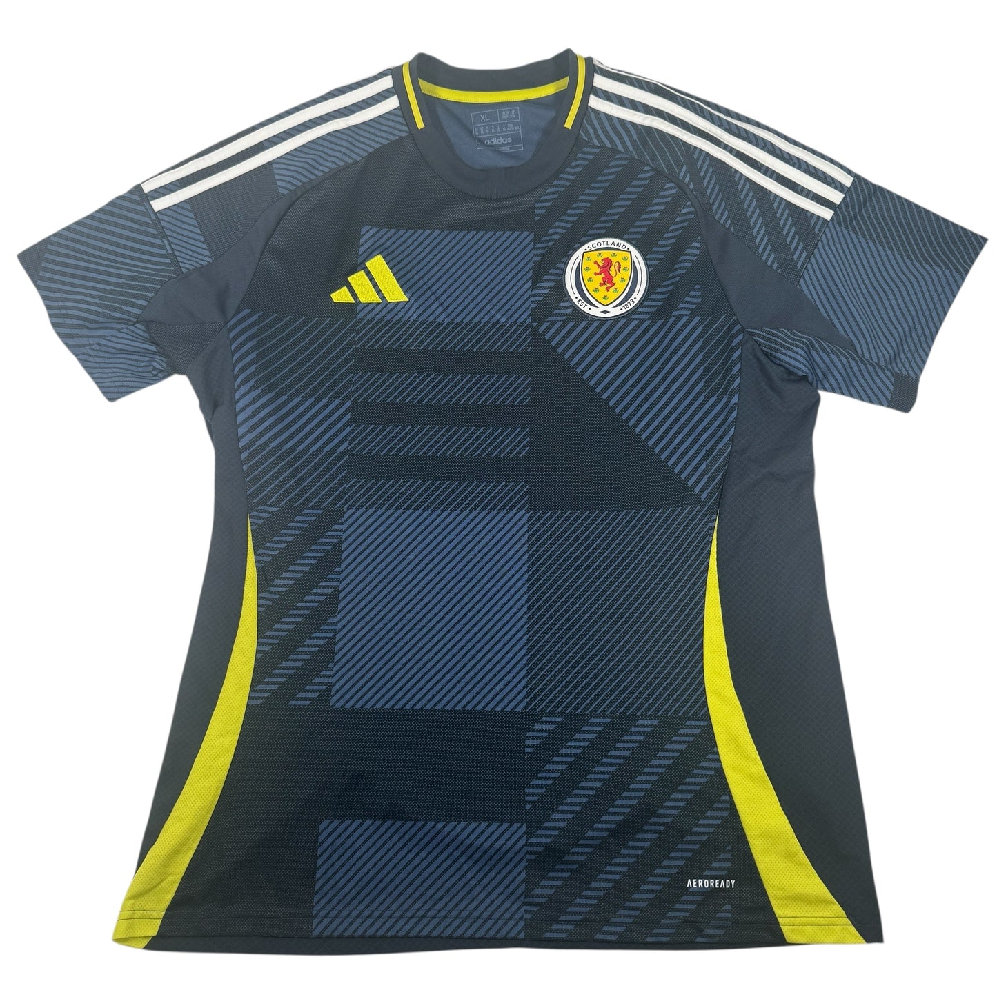 Scotland 2024/2025 Home Football Shirt XL