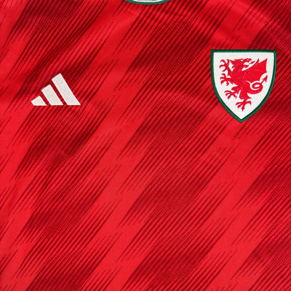 Wales 2022/2023/2024 Home Football Shirt Medium