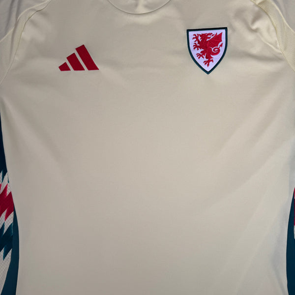 Wales 2024/2025 Away Football Shirt 2XL