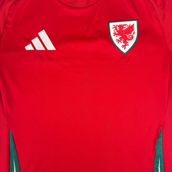 Wales 2024/2025/2026 Home Football Shirt Medium