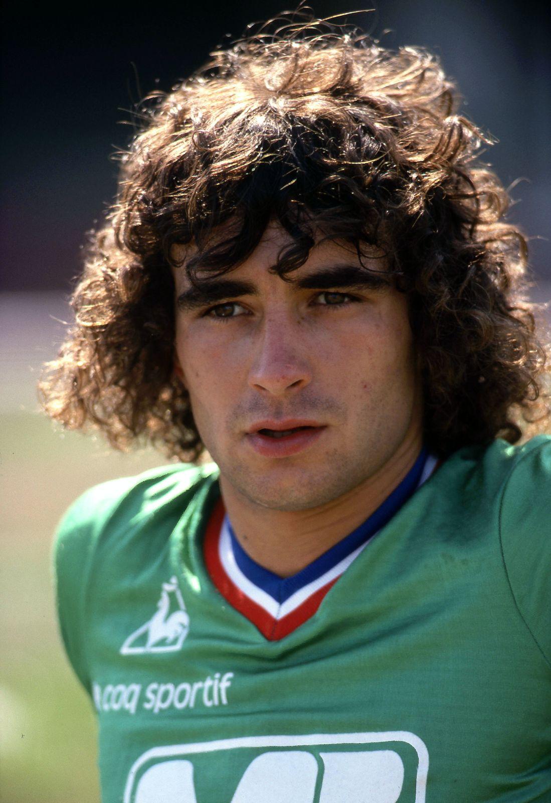 Le Coq Sportif 1976 Shirt: The Story Behind Les Poteaux Carrés