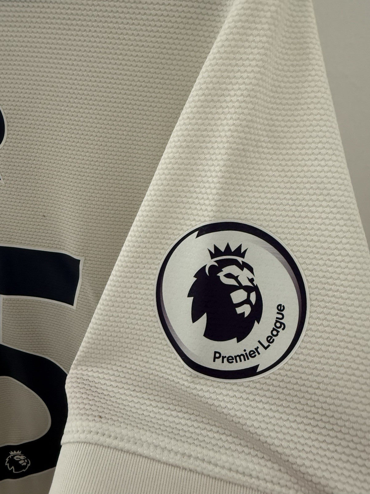 Tottenham Hotspur Dier #15 2021/22 Medium Home Very Good Condition CV7918-101