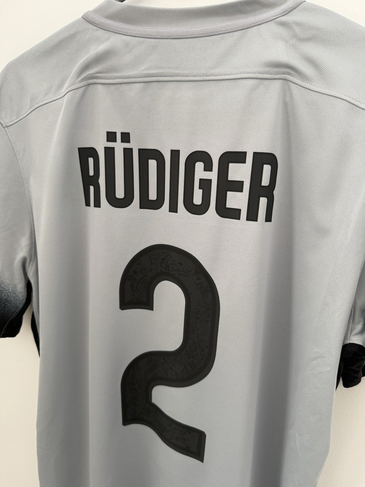AS Roma Rudiger #2 2015/16 Large 3rd Shirt Excellent Condition 658920-013