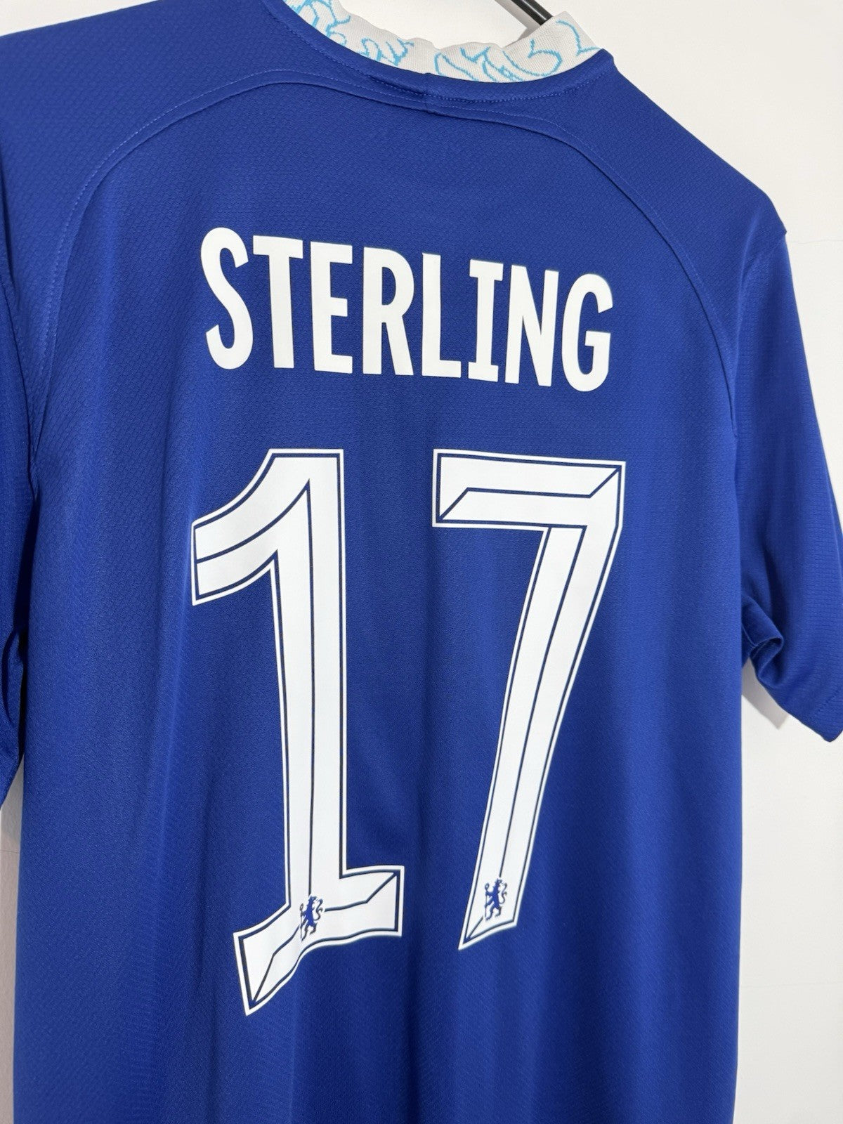 Chelsea Sterling #17 2022/23 Medium Home Shirt Excellent Condition DM1839-496