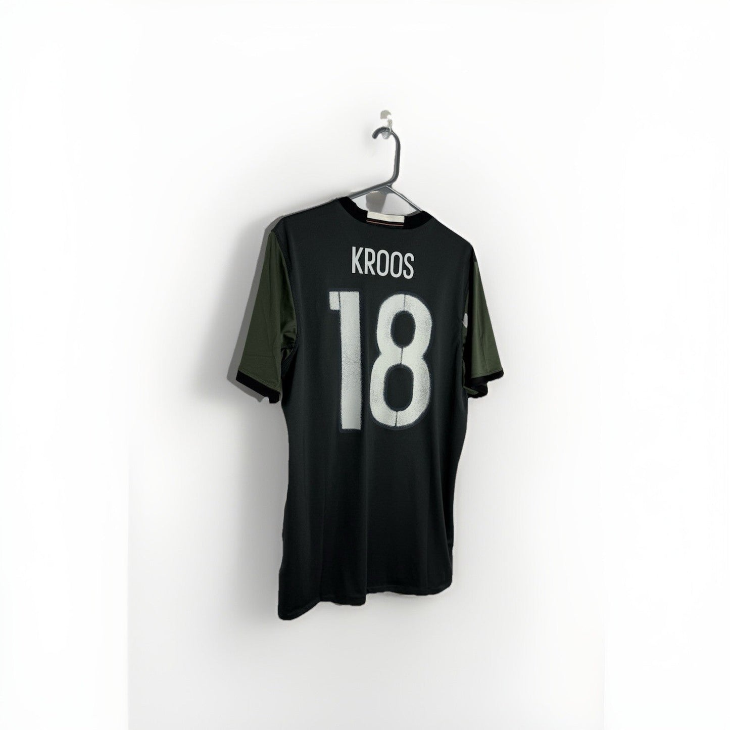 Germany Kroos #18 Euro 2016 Large Away Shirt BNWT AA0110