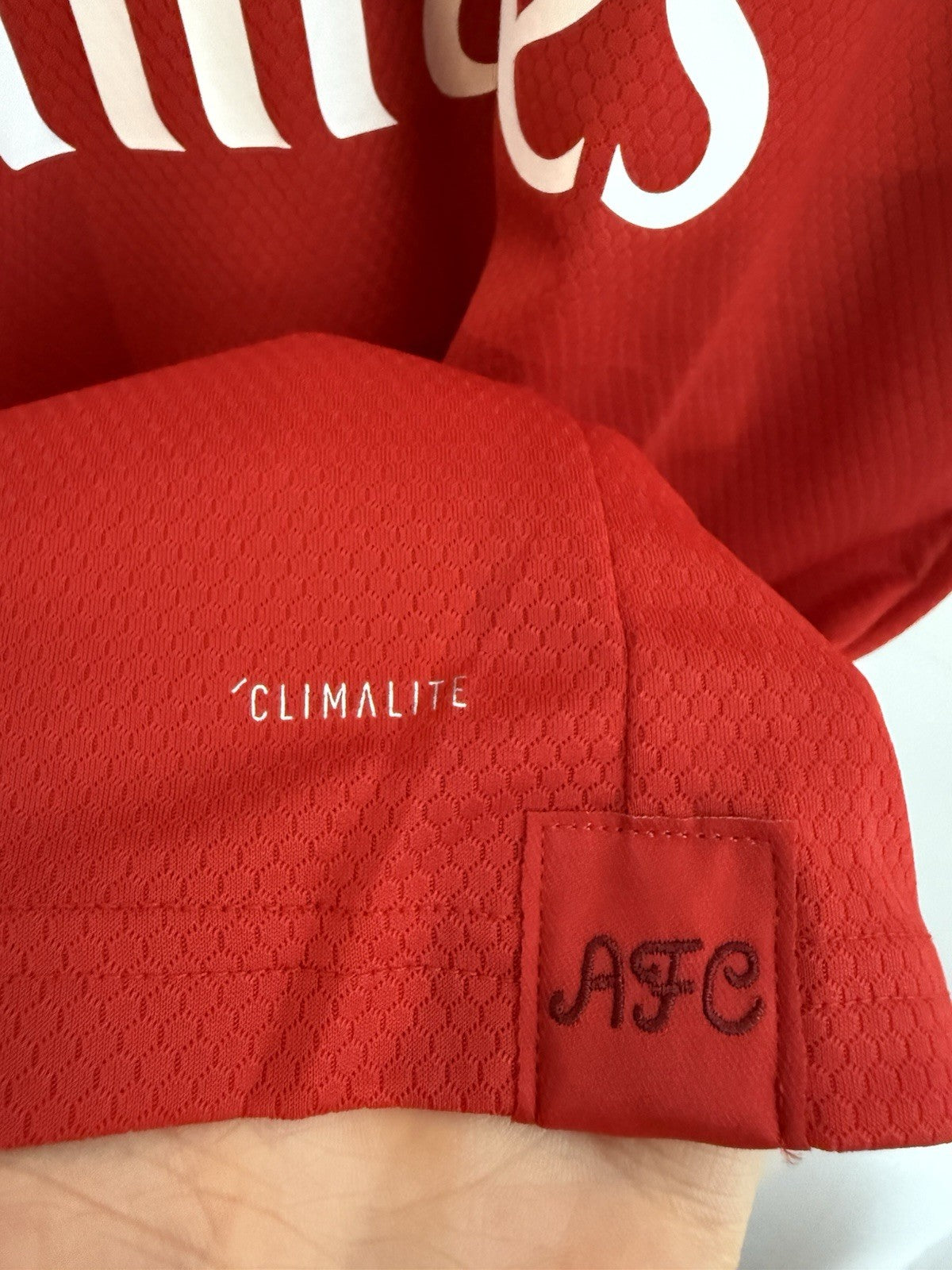 Arsenal Saka #77 2019/20 Medium Home Shirt Adidas BNWT EH5637