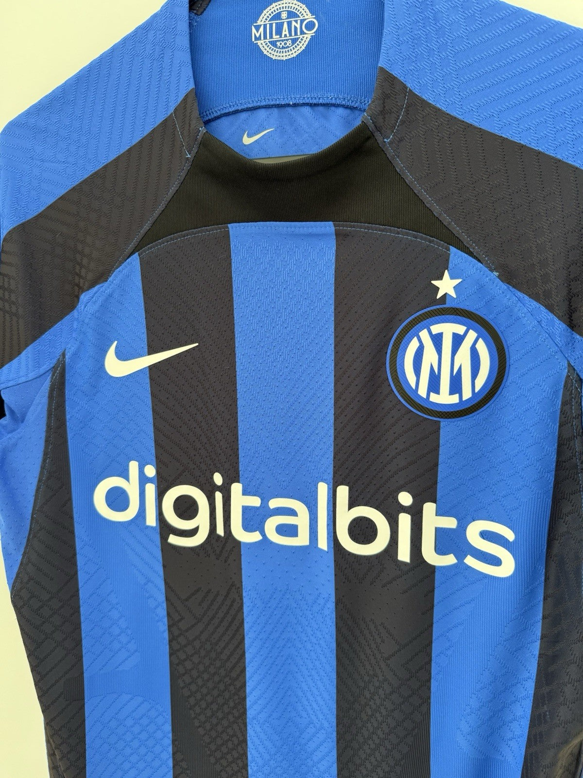 Inter Milan Barella #23 2022/23 Small Vapor Home Excellent Condition DJ7645-409