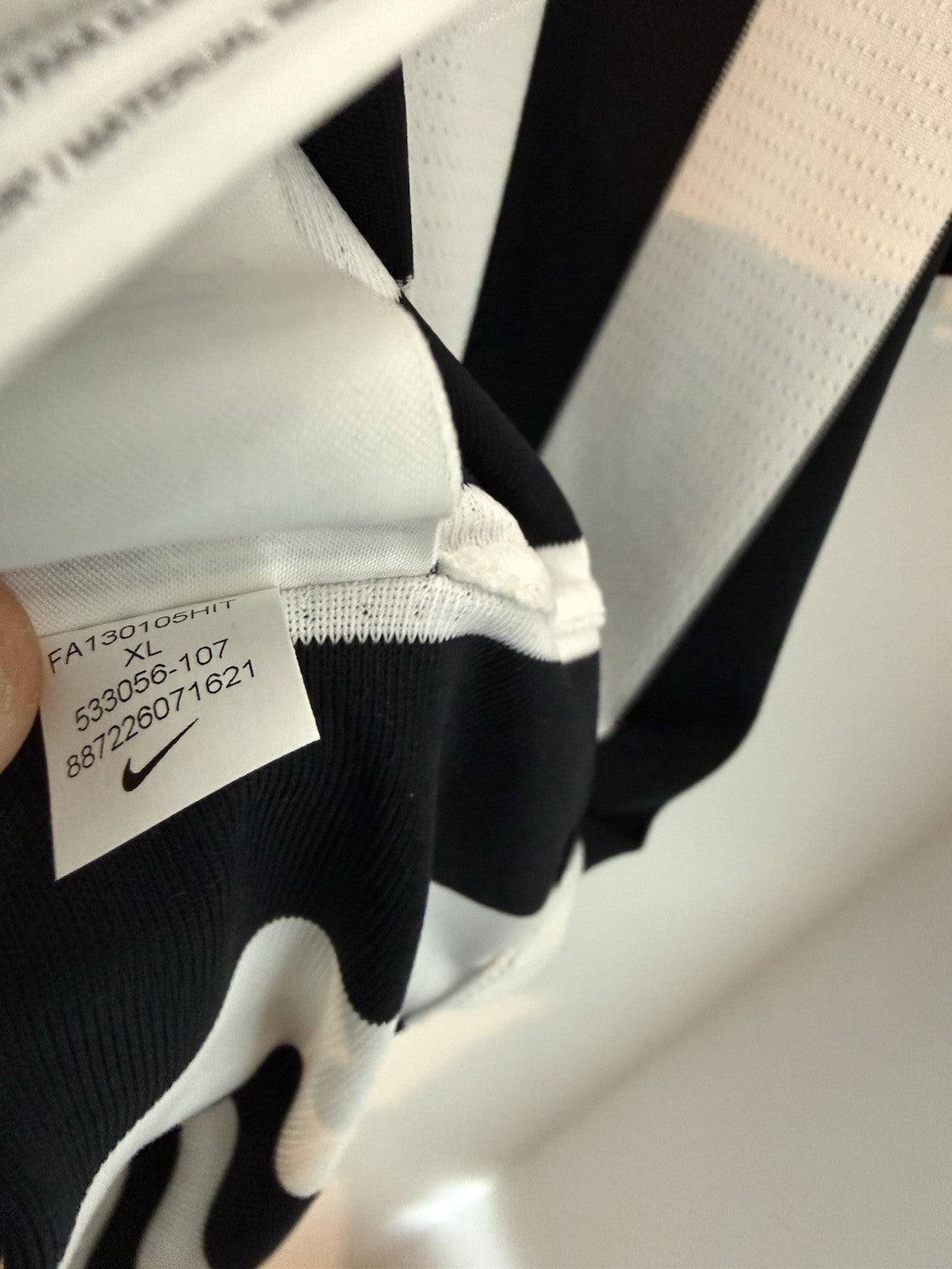 Juventus Barzagli #15 2013/14 XL Home Shirt Nike BNWT 533056-107