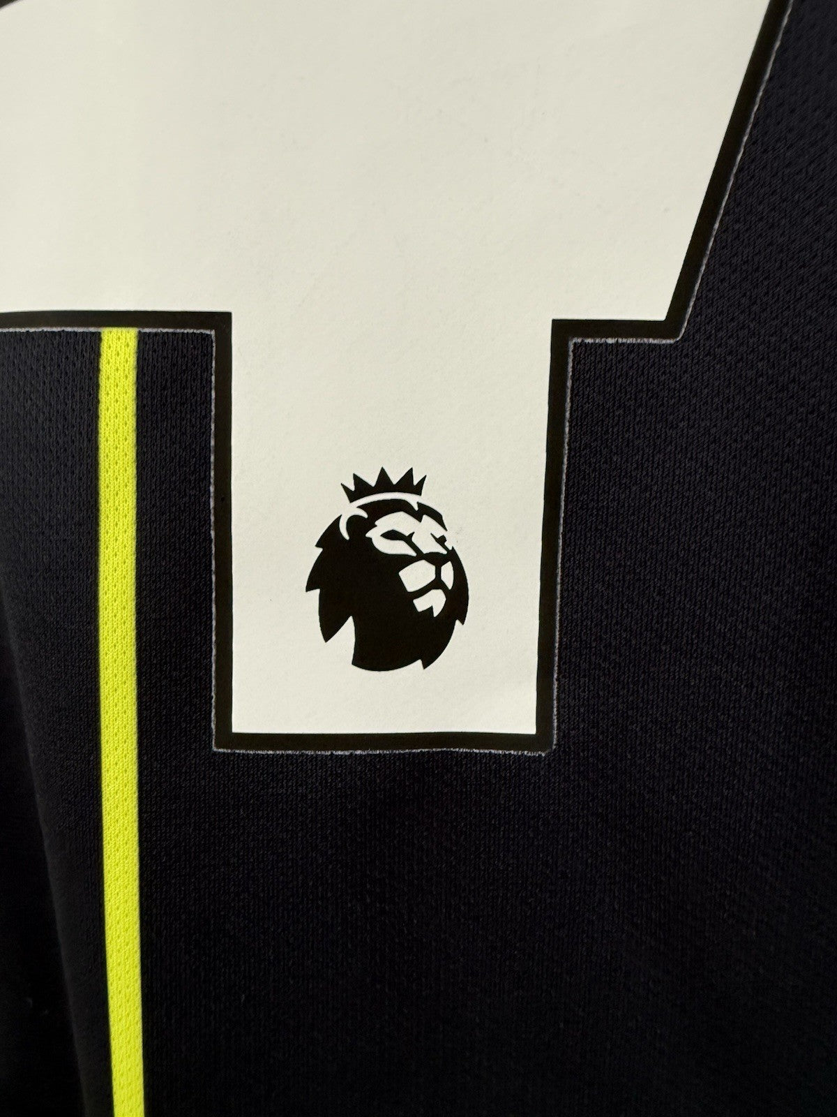 Manchester City Kompany #4 2018/19 Medium Away Excellent Condition 919002-476
