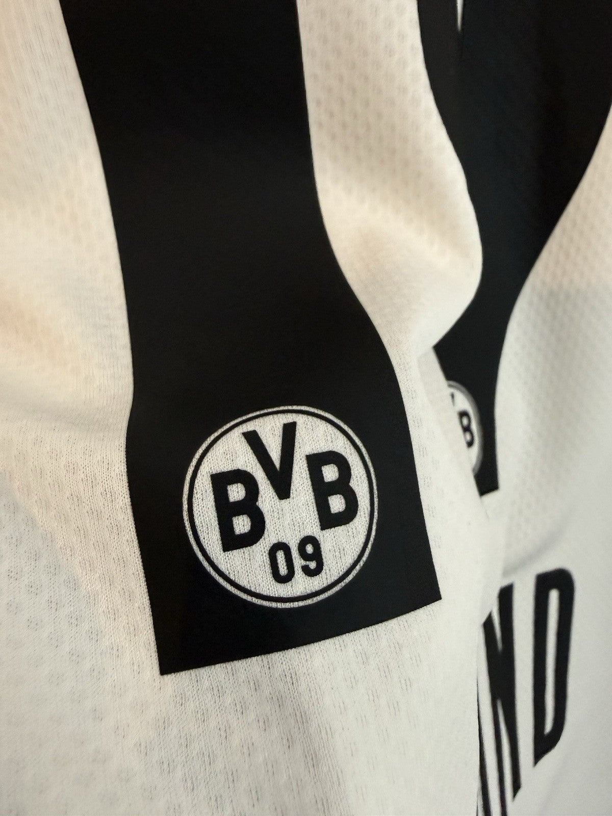 Borussia Dortmund Brandt #19 2020/21 Medium 3rd Excellent Condition 757165-03