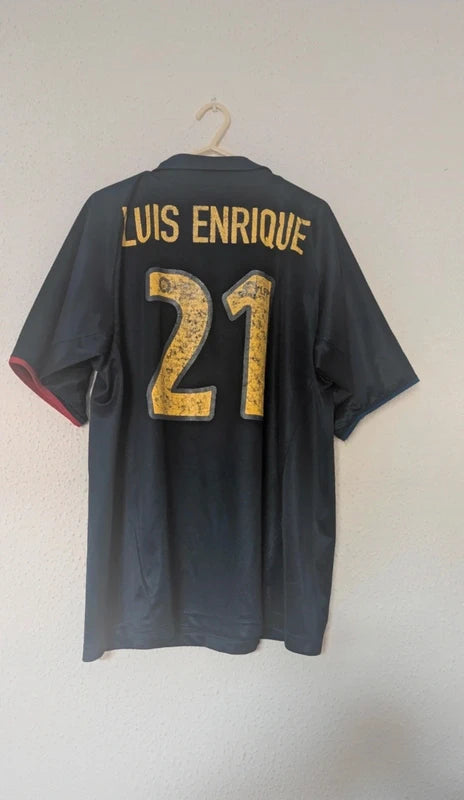 2002-04 Barcelona Away Shirt Luis Enrique #21 - 5.5/10