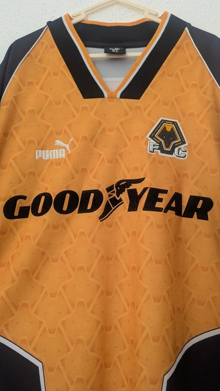 1996-98 Wolves Home Shirt - 7.5/10