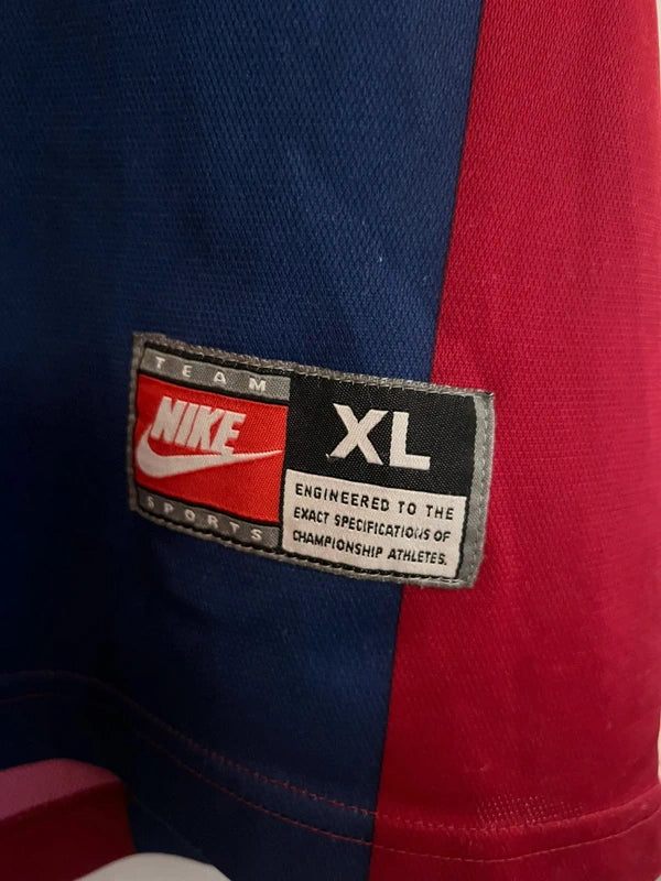 1998-99 Barcelona Home Shirt - 7.50/10