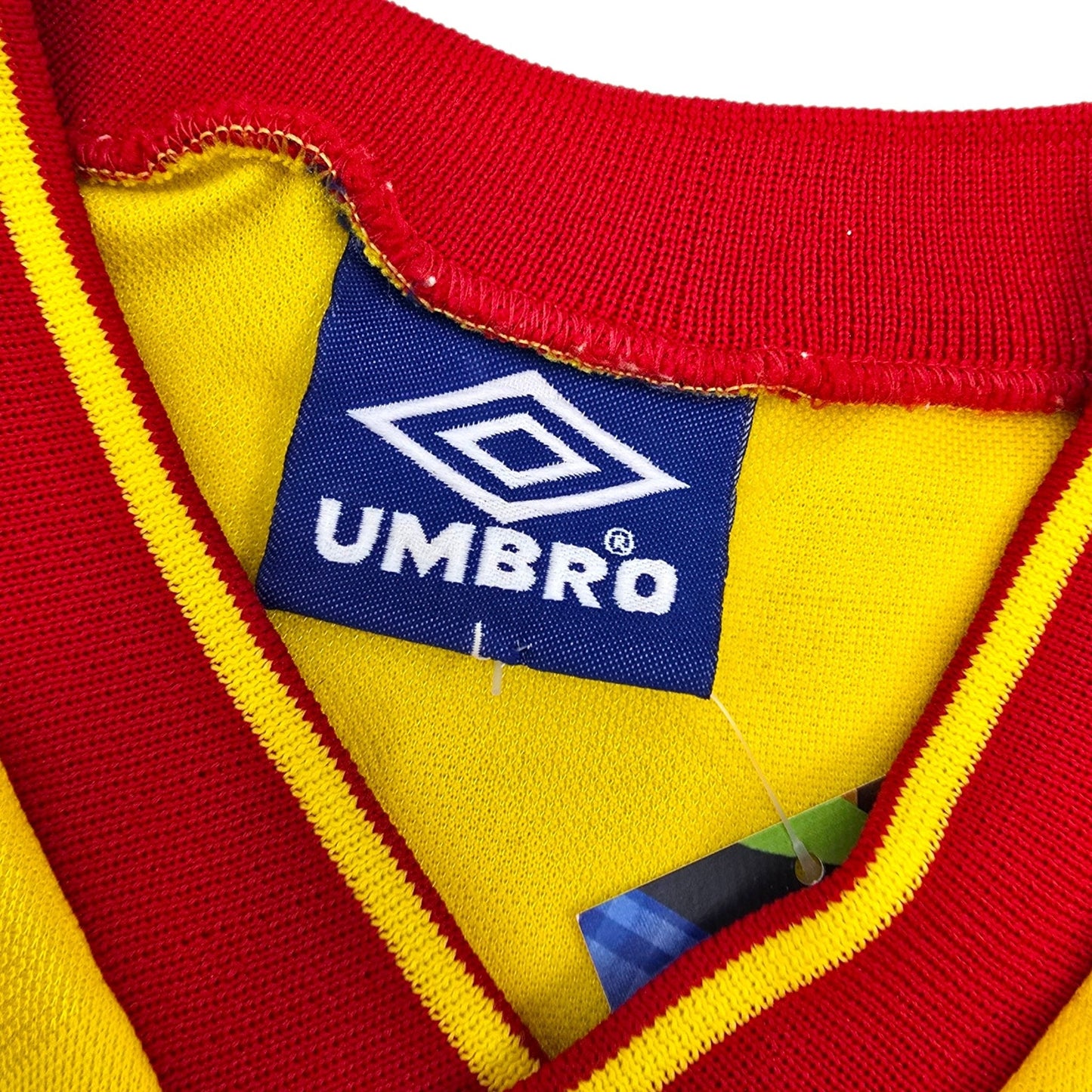 1992/93 Galatasaray Away Football Shirt (L) Umbro