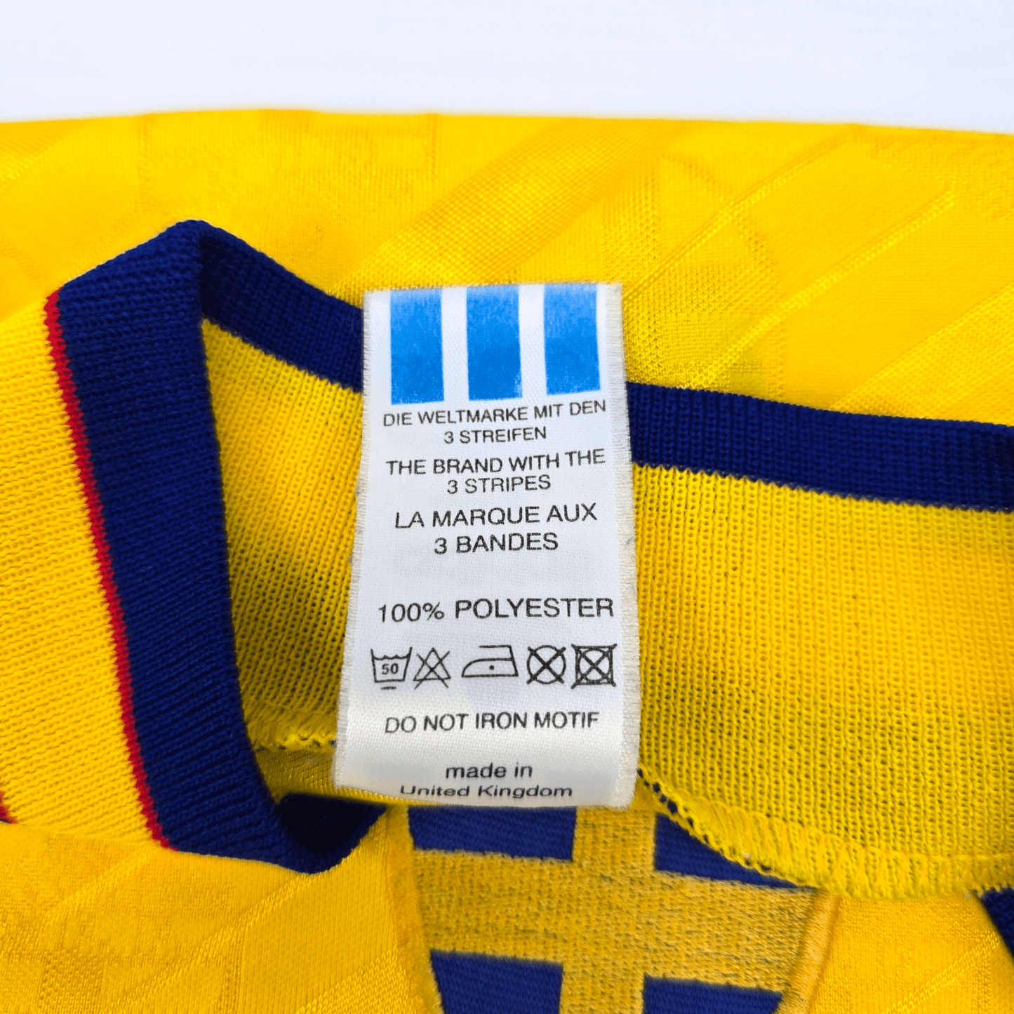 1994/96 Sweden Home Football Shirt (L) Adidas