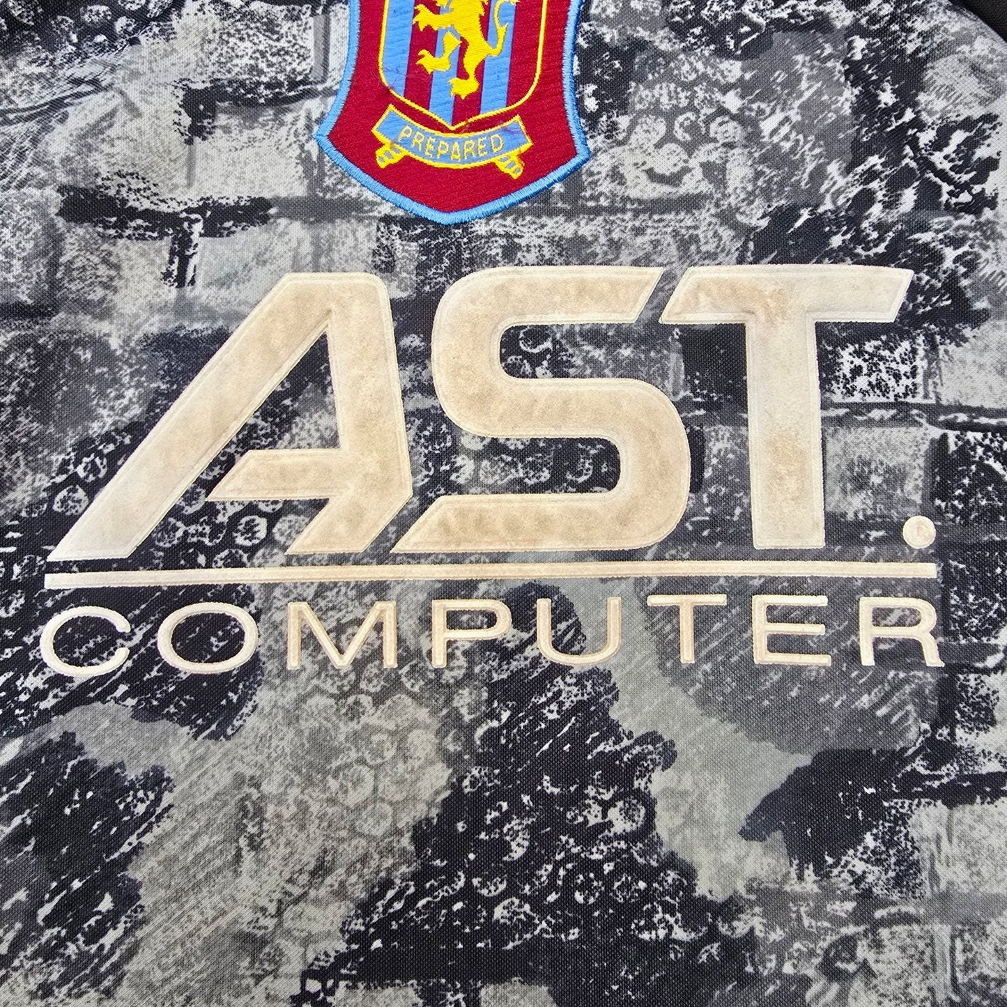 1995/96 Aston Villa Goal Keeper Football Shirt (S) Reebok #1