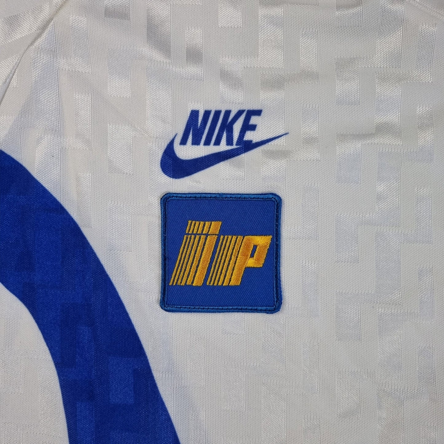 1995/97 Italy Player Issue Training Shirt (L) Nike