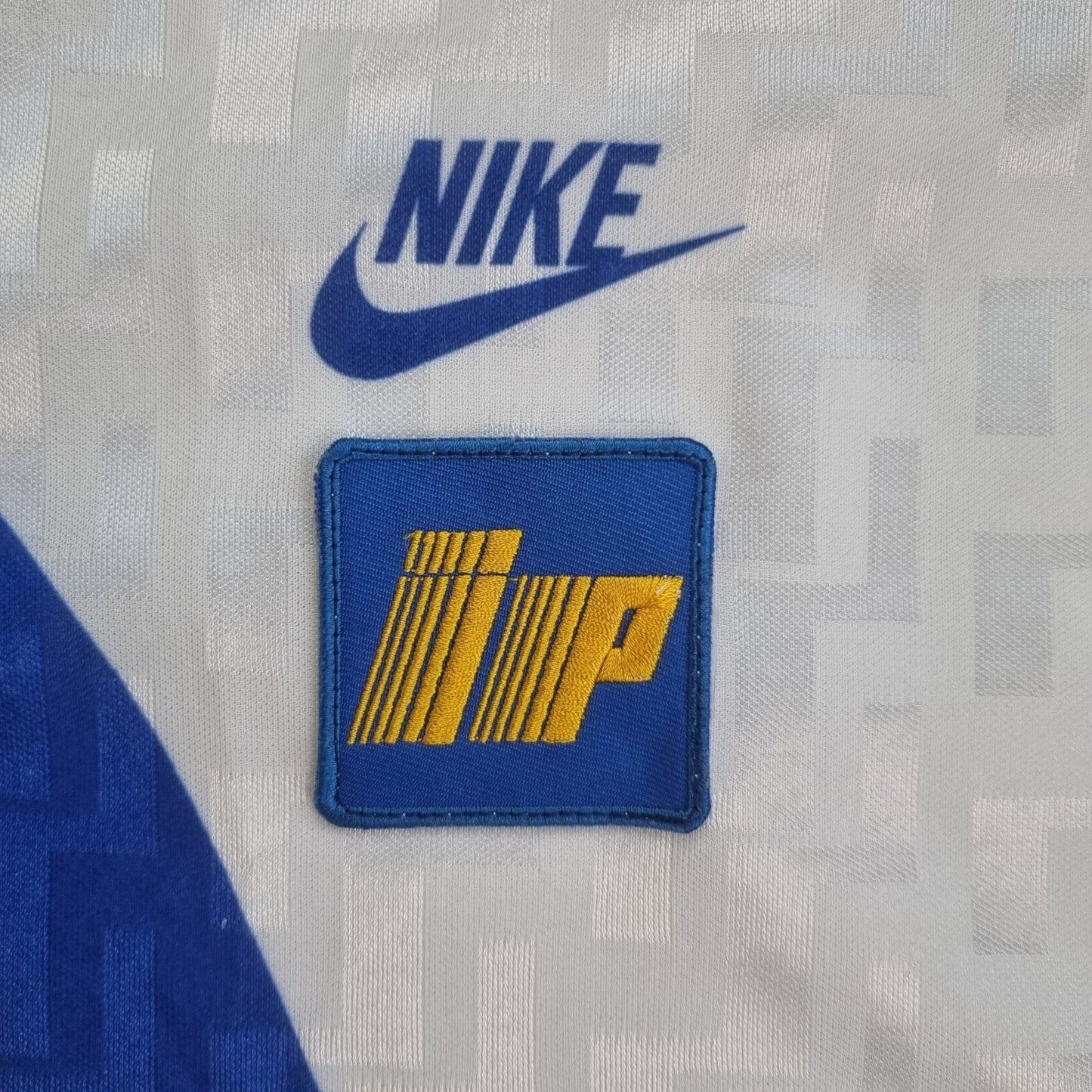 1995/97 Italy Player Issue Training Shirt (M) Nike