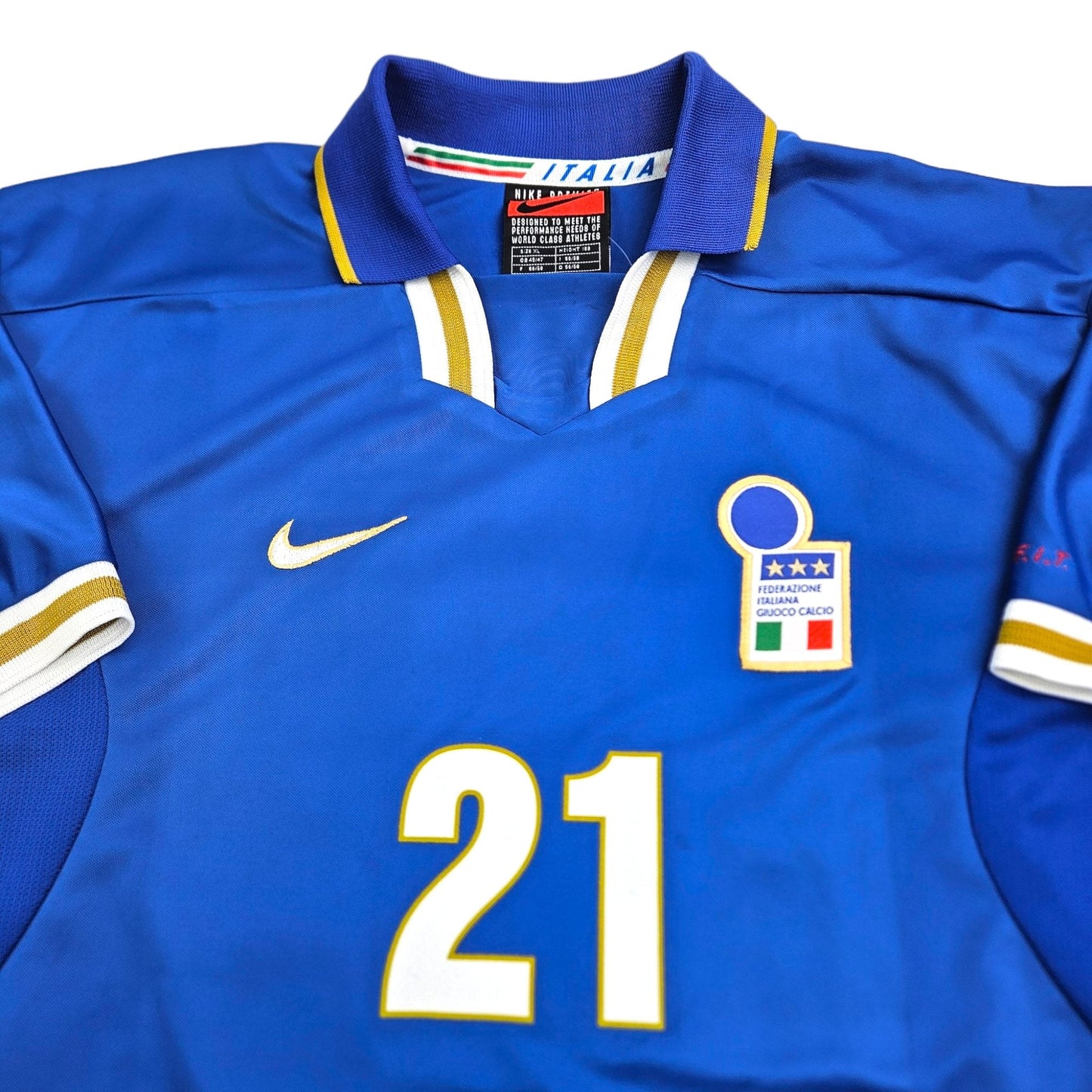 1996/97 Italy Home Football Shirt (XL) Nike # 21 Zola