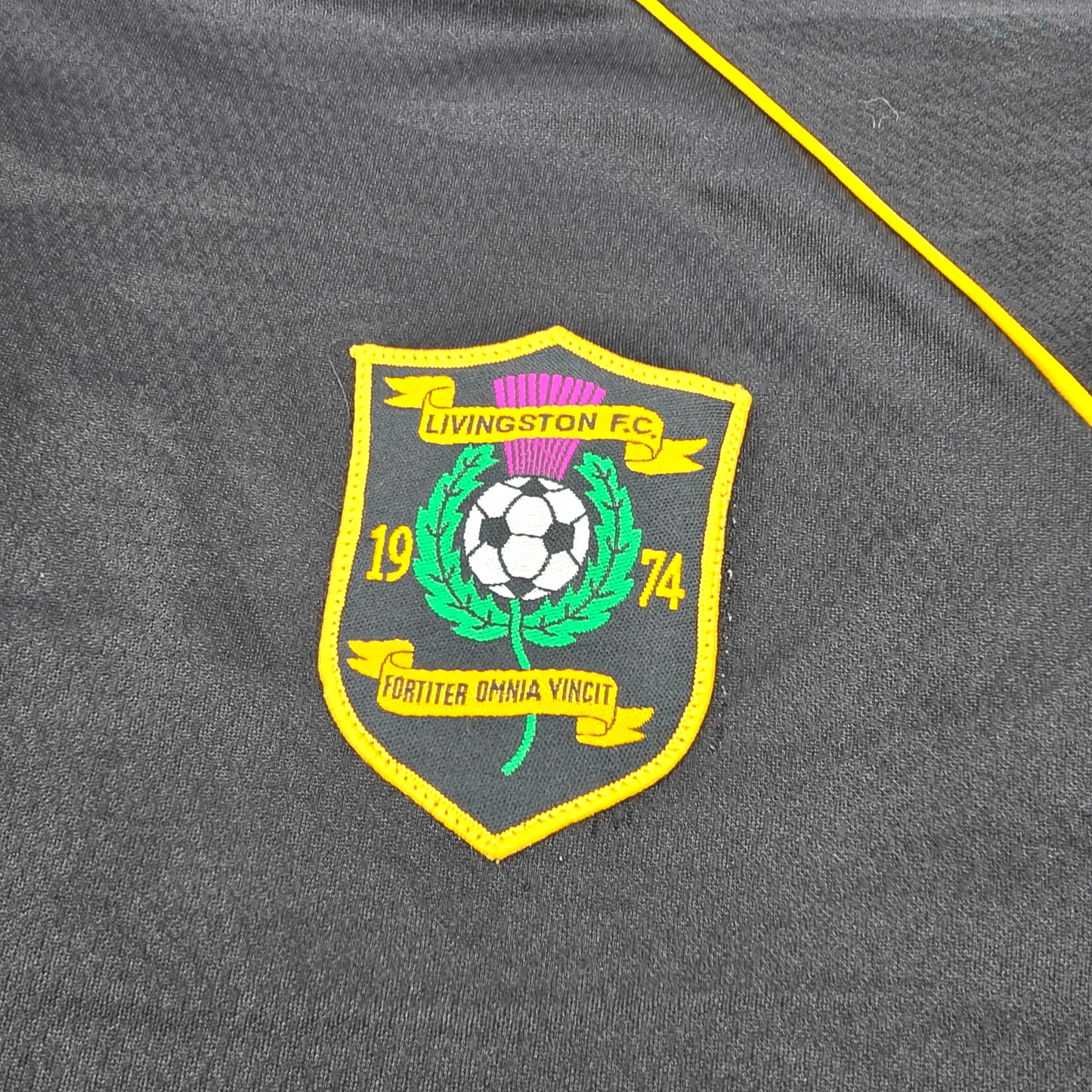 1996/97 Livingston Home Football Shirt (L) Russell Athletic