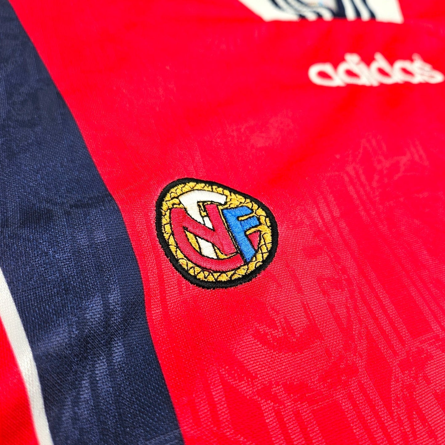 1996/97 Norway Home Football Shirt (L) Adidas