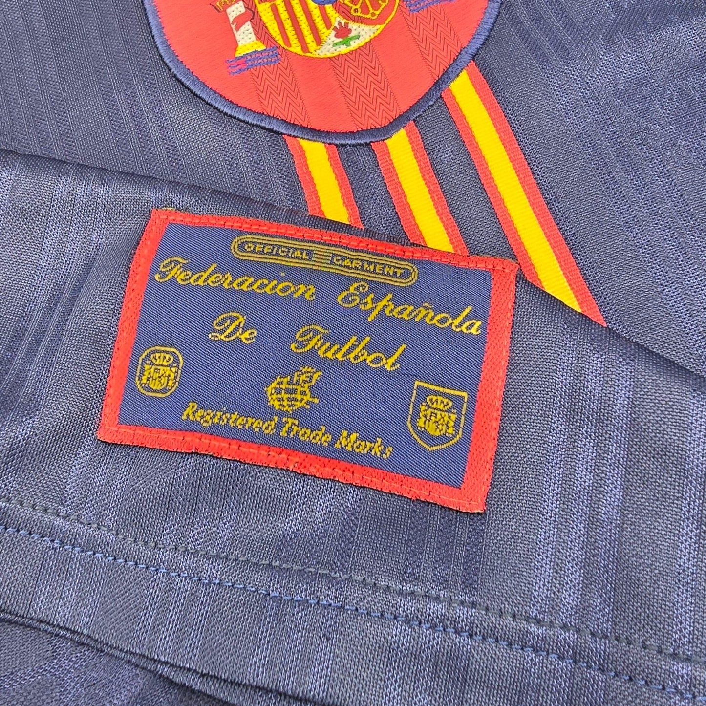 1996/98 Spain Away Football Shirt (L) Adidas #21 Enrique