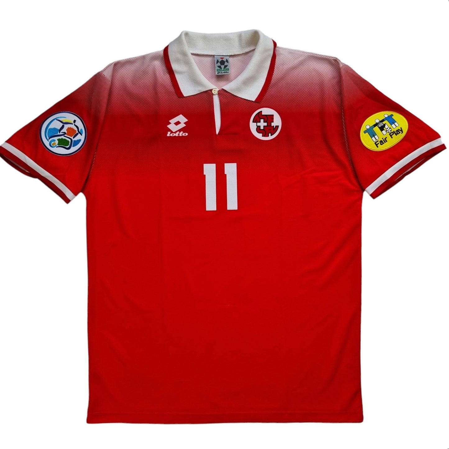 1996/98 Switzerland Home Football Shirt (L) Lotto #11 Chapuisat