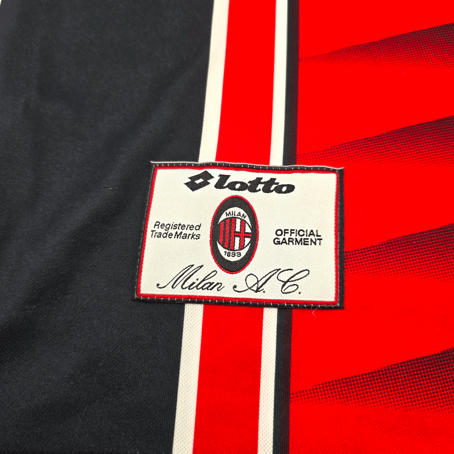 1997/98 AC Milan Training Top (XL) Lotto