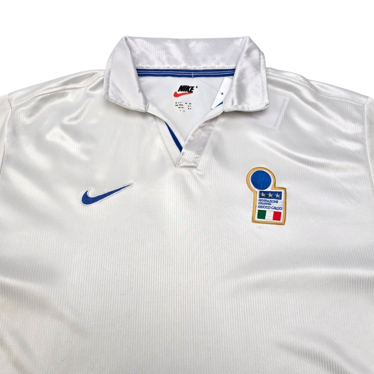 1997/98 Italy Away Football Shirt (M) Nike