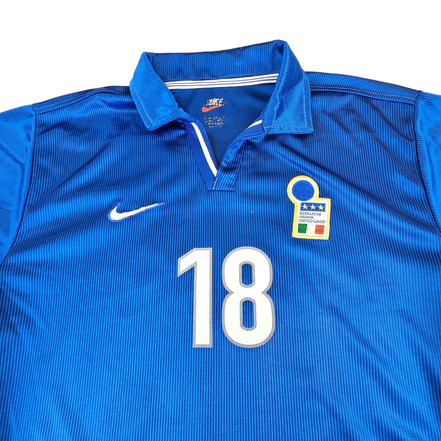 1997/98 Italy Home Football Shirt (M) Nike #18 Baggio