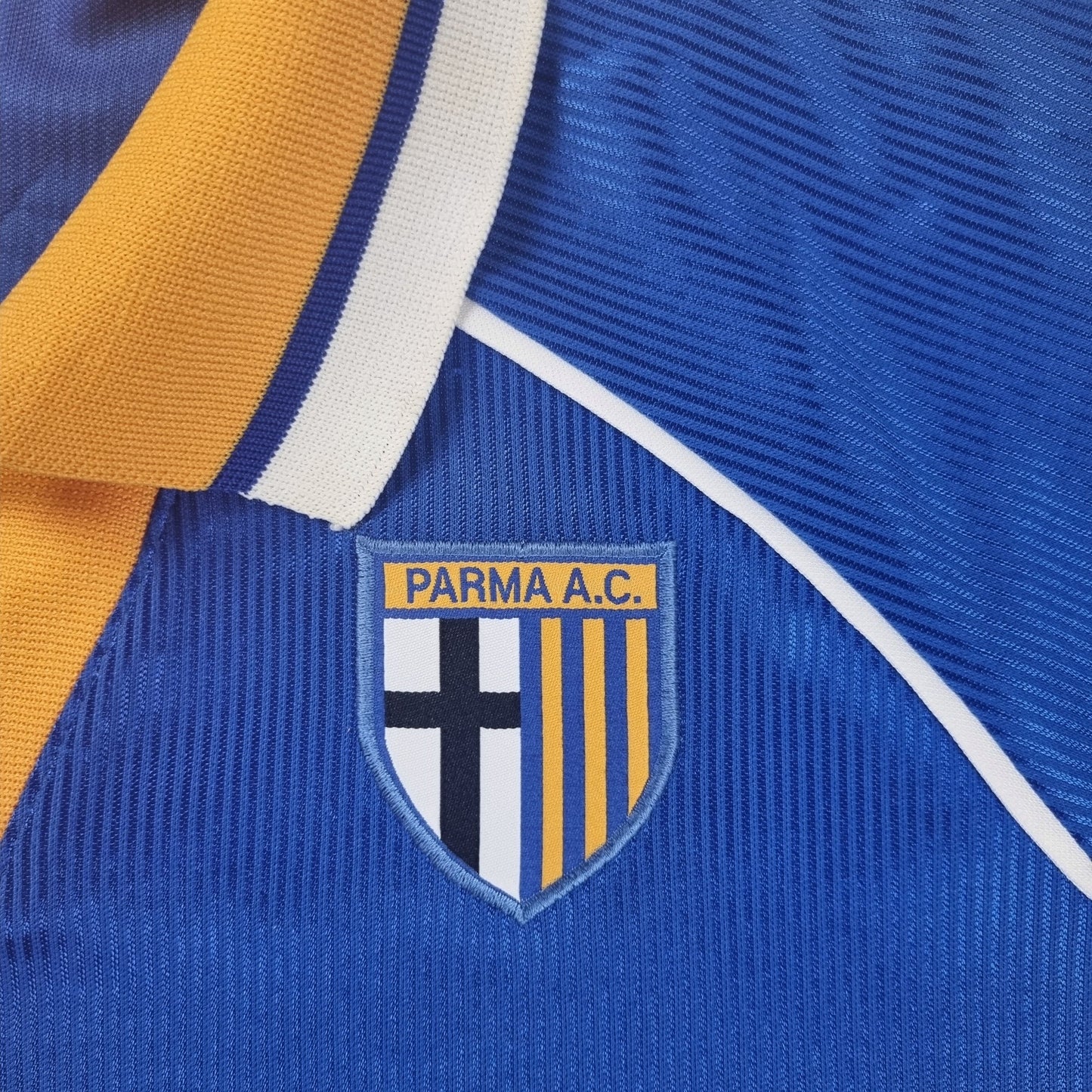 1997/98 Parma Away Football Shirt (XL) Puma #11 Crespo