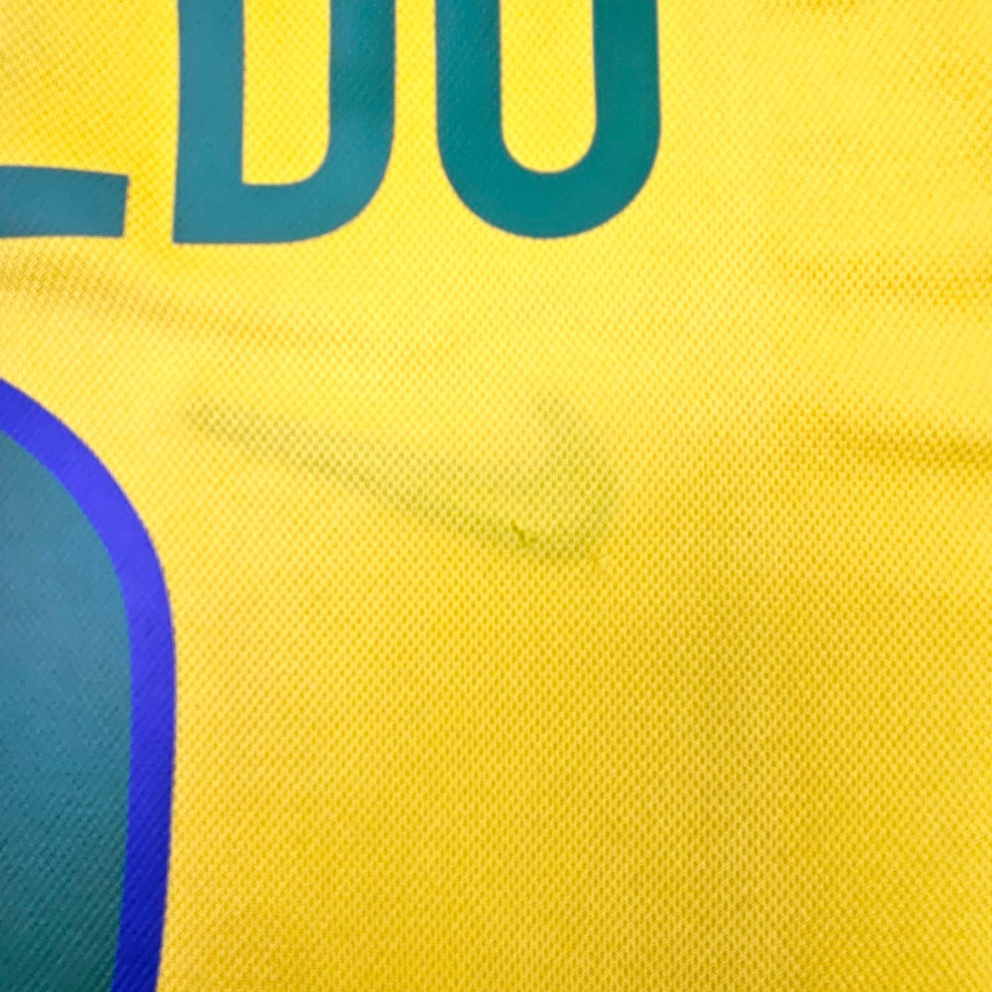 1998/00 Brazil Home Football Shirt (M) Nike #9 Ronaldo