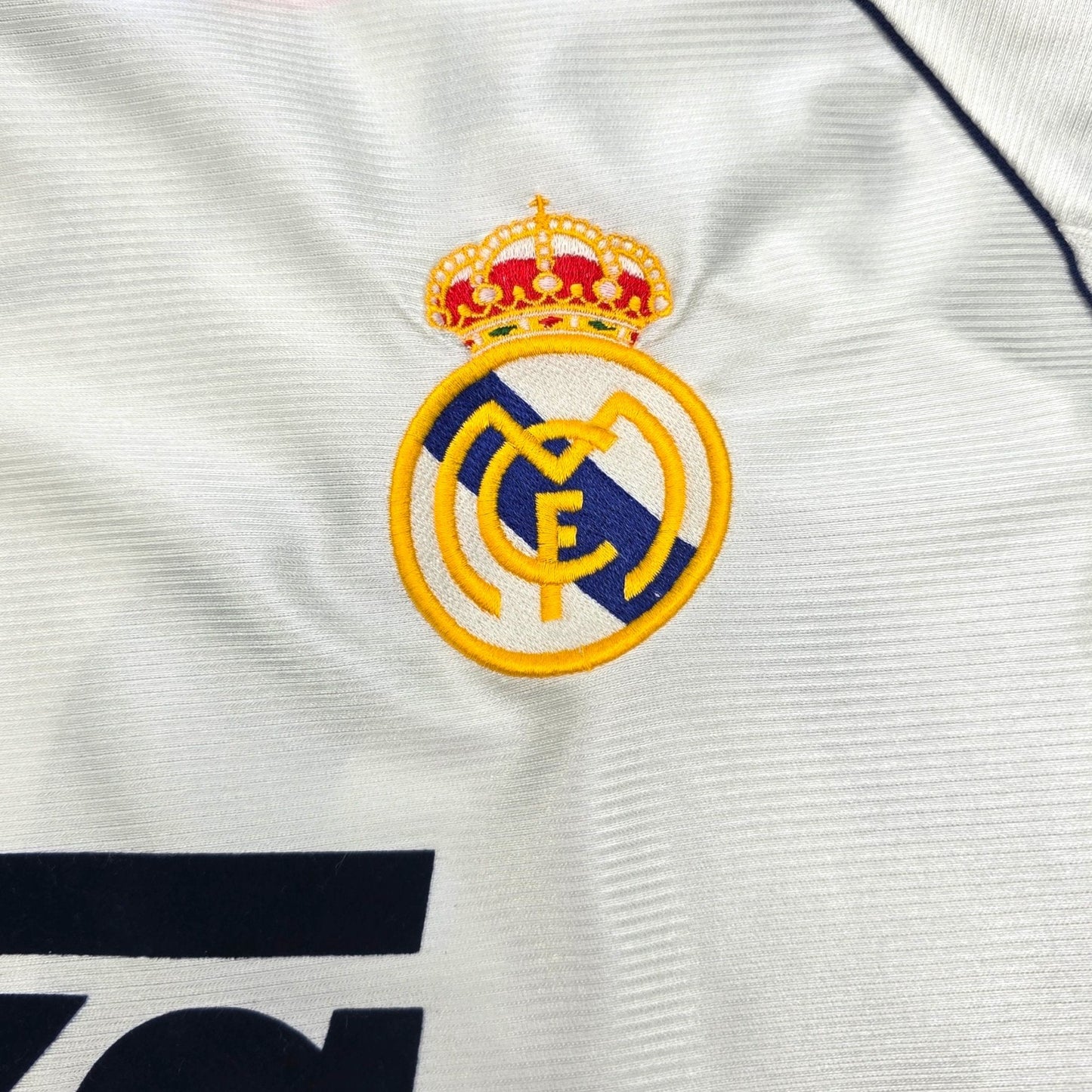1998/00 Real Madrid Home Football Shirt (M) Adidas #22 Karembeu