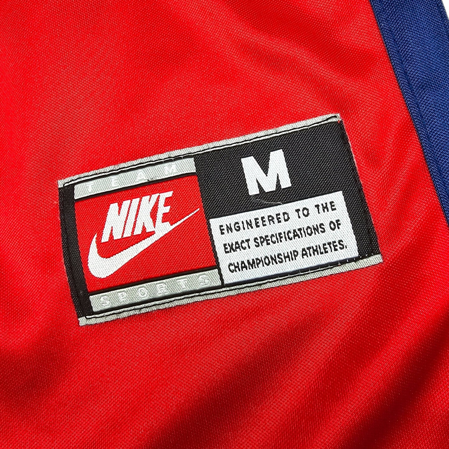 1998/99 Arsenal Home Football Shirt (M) Nike #10 Bergkamp