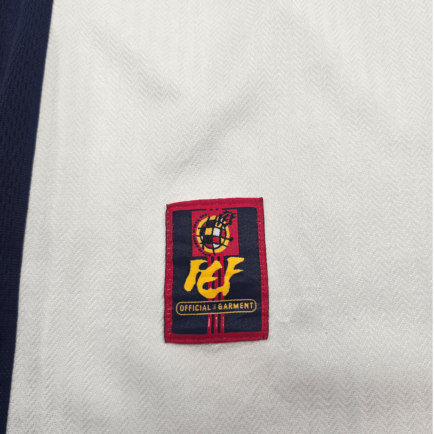 1998/99 Spain Away Football Shirt (L) Adidas
