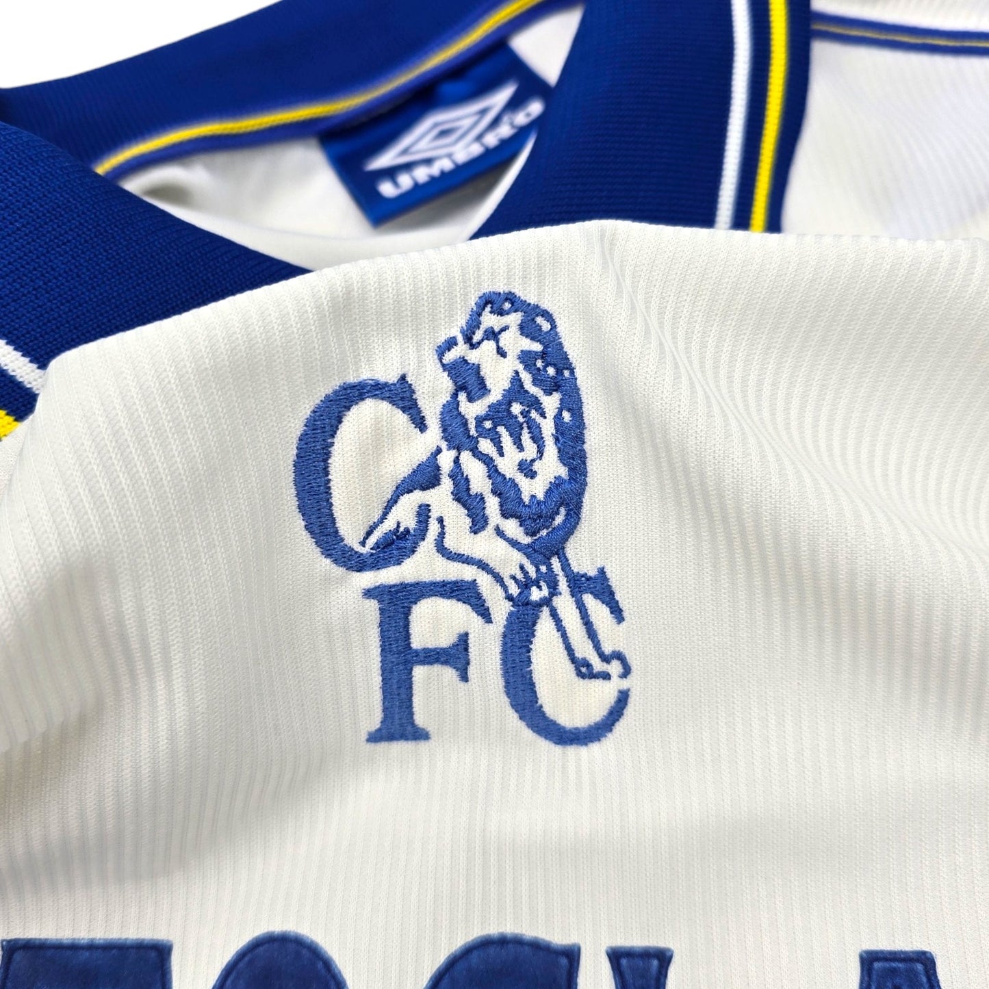 1999/00 Chelsea Away Football Shirt (L) Umbro