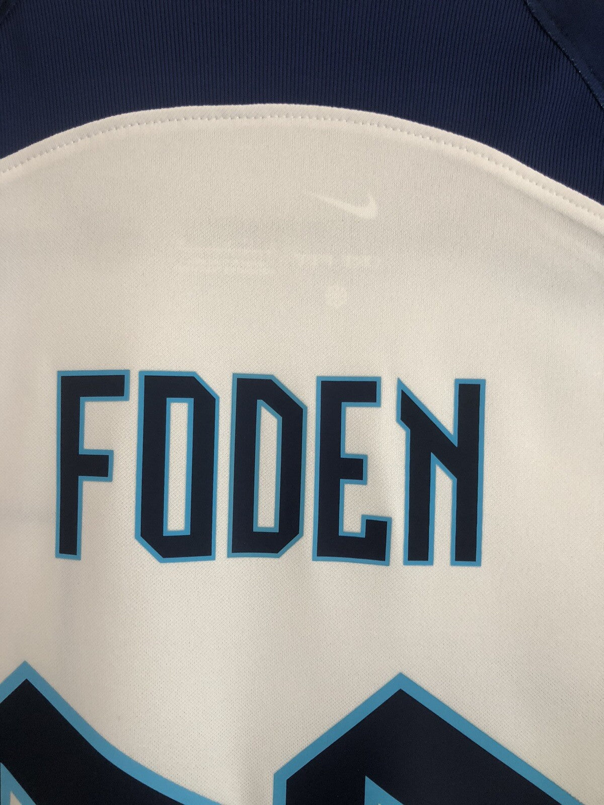 England Foden #20 2022 Medium Home Shirt Excellent Condition DN0687-100