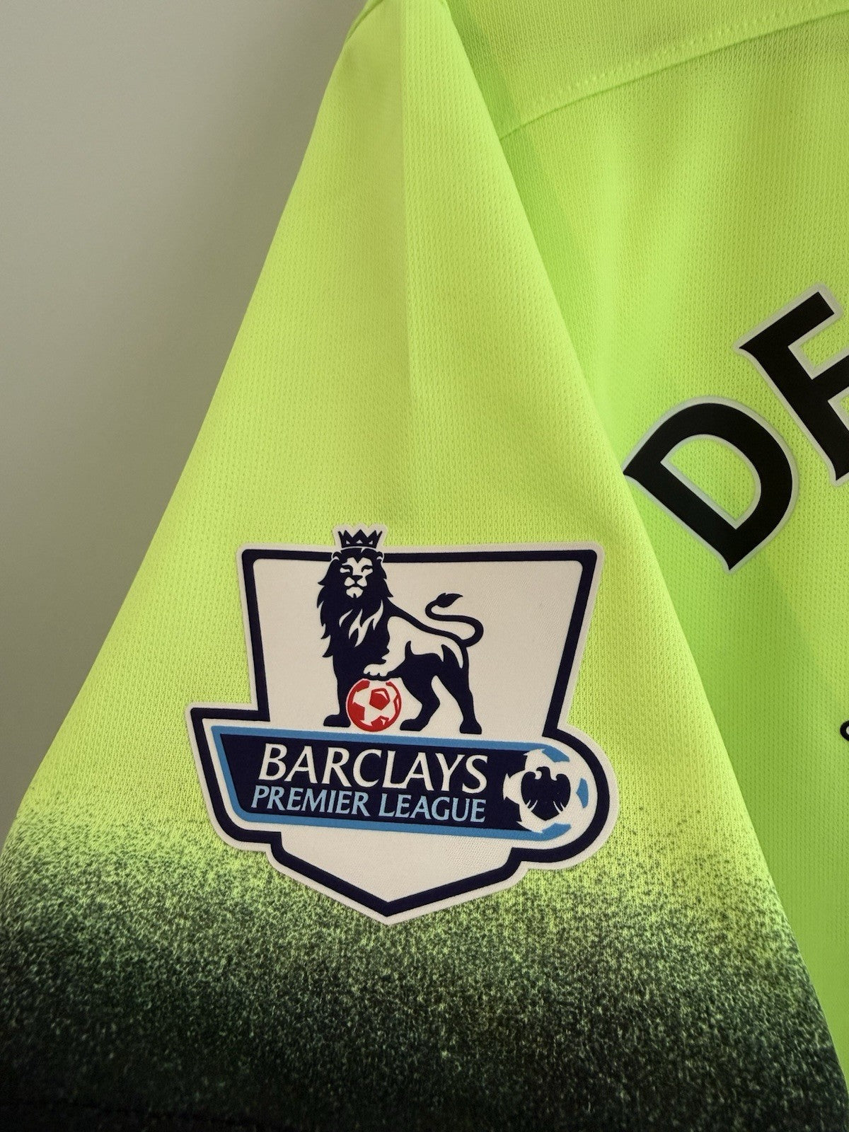 Man City De Bruyne #17 2015/16 Medium 3rd Shirt Excellent Condition 658882-368