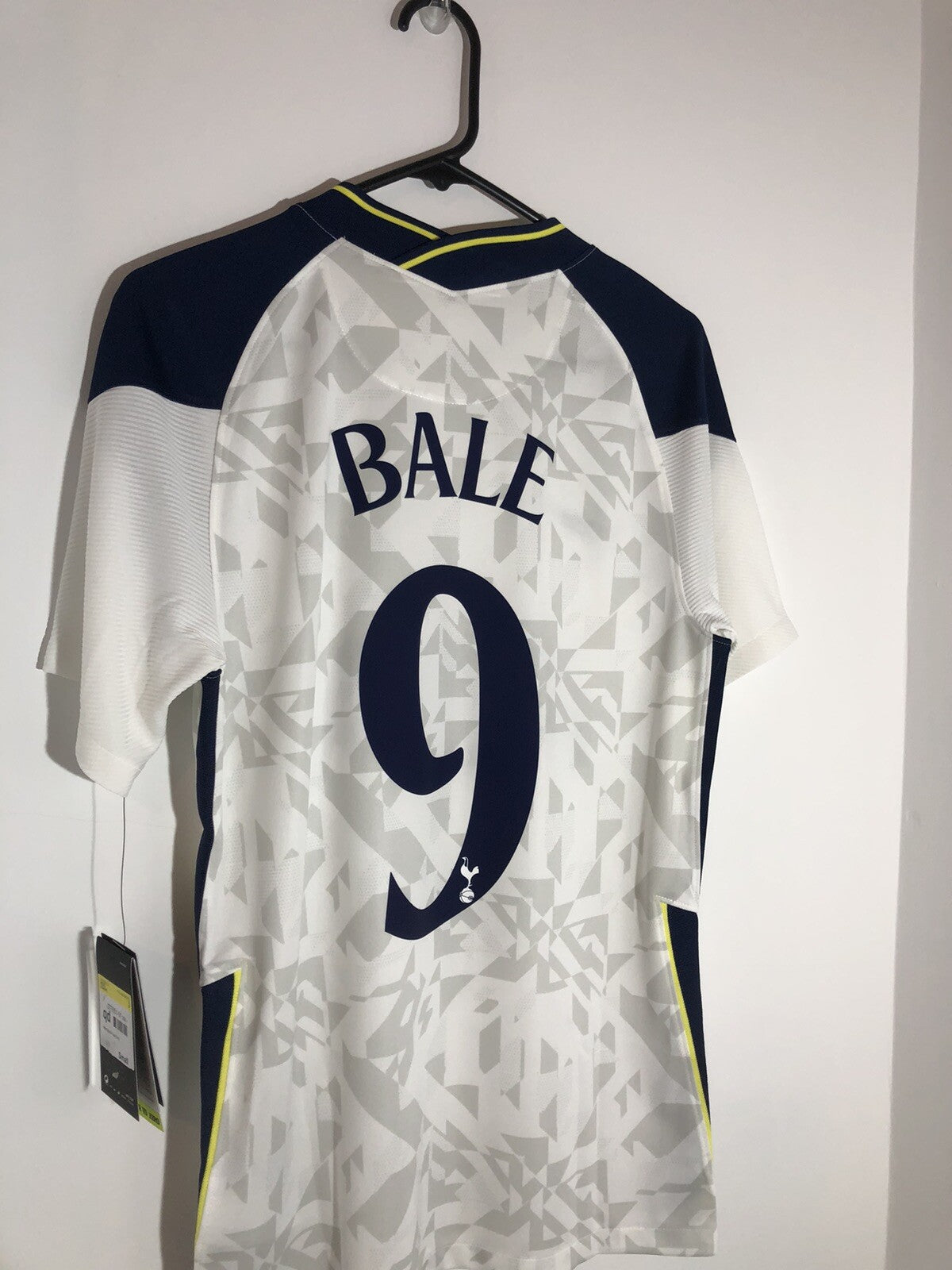 Tottenham Hotspur Bale #9 2020/21 Small Home Shirt BNWT CD4256-101