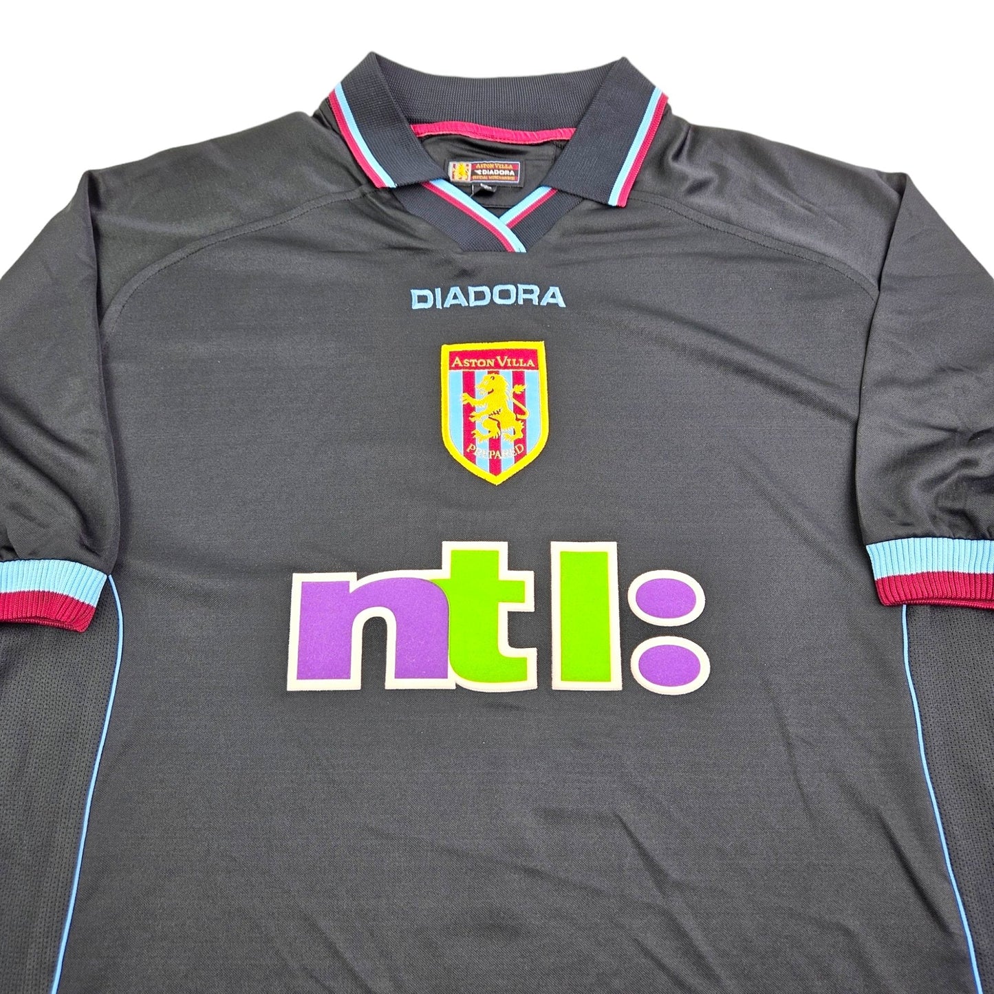 2000/01 Aston Villa Away Football Shirt (L) Diadora #4 Southgate