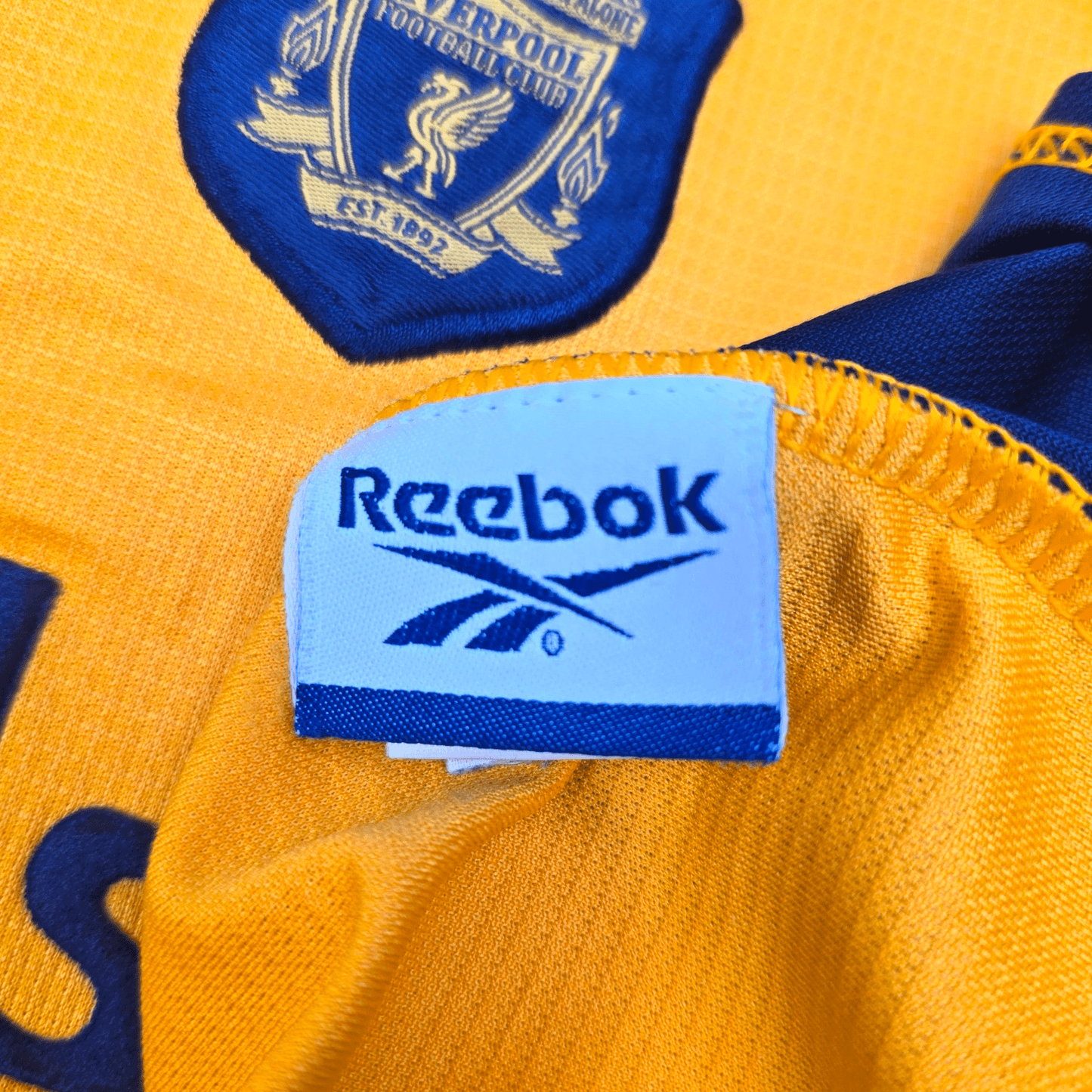 2000/01 Liverpool Away Football Shirt (M) Reebok #17 Gerrard