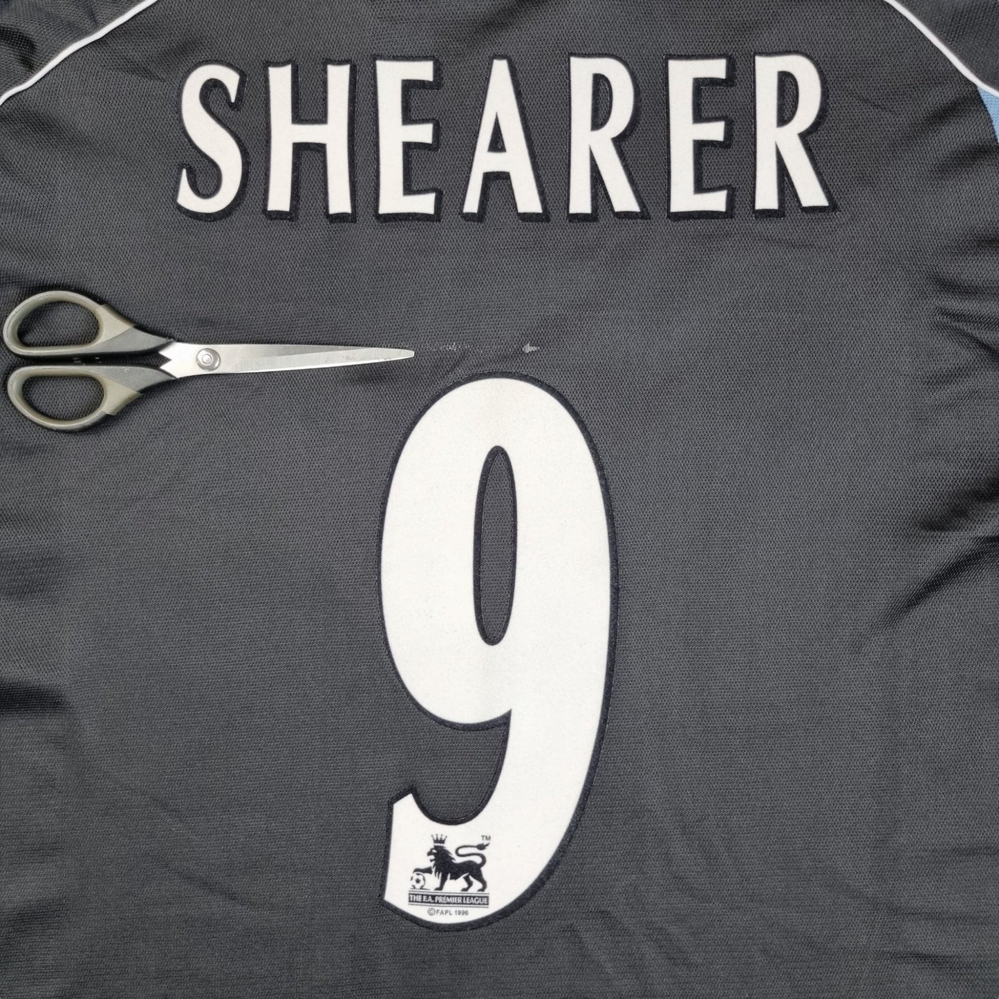 2000/01 Newcastle United Away Football Shirt (XL) Adidas #9 Shearer
