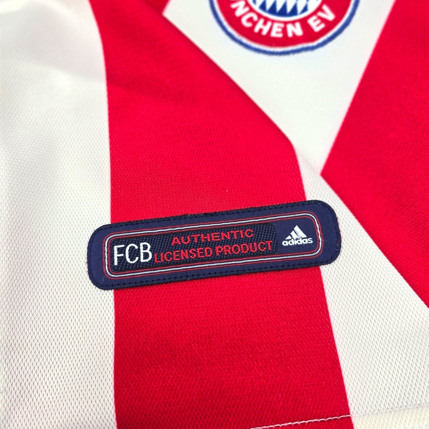 2000/02 Bayern Munich Away Football Shirt (M) Adidas