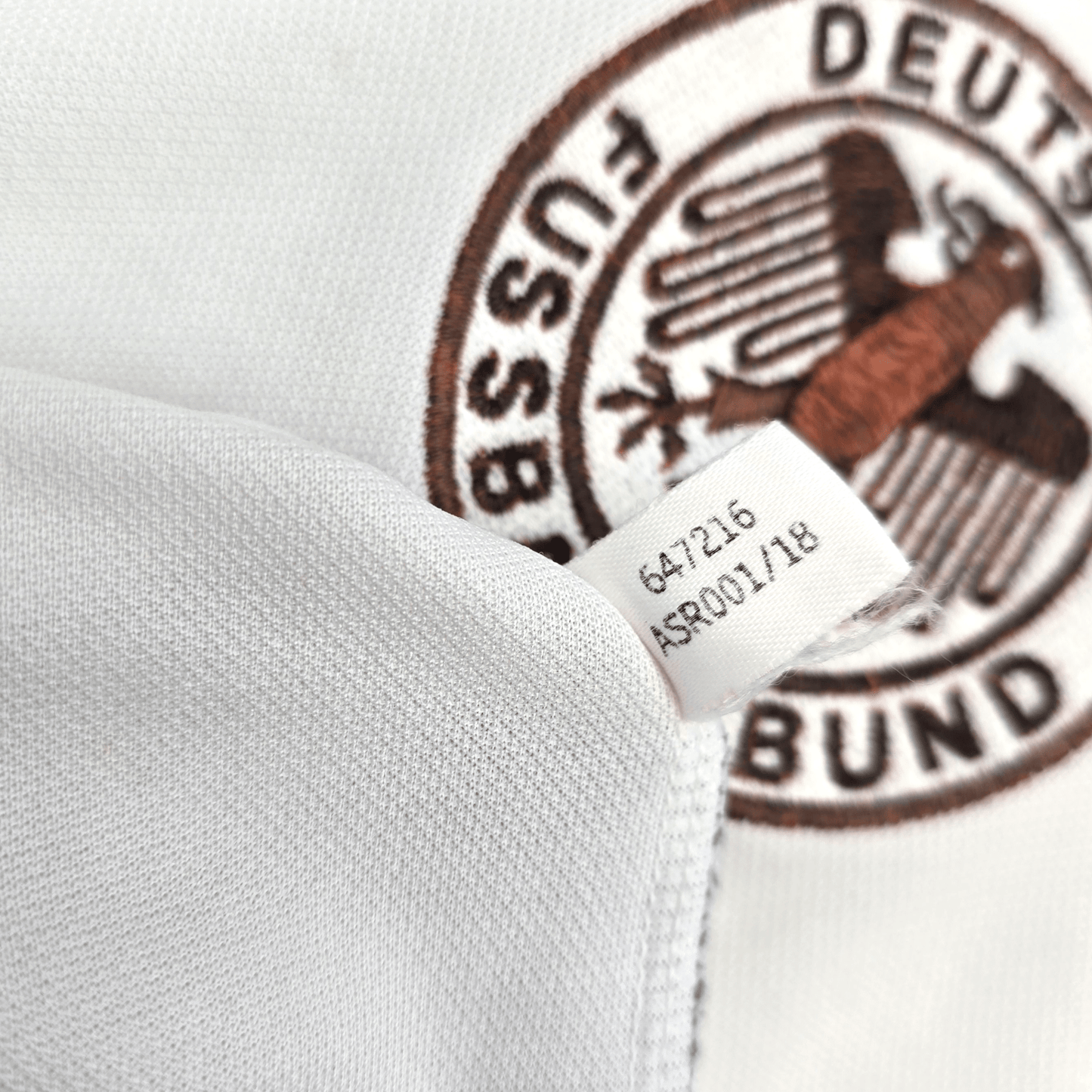 2000/02 Germany Home Football Shirt (M) Adidas