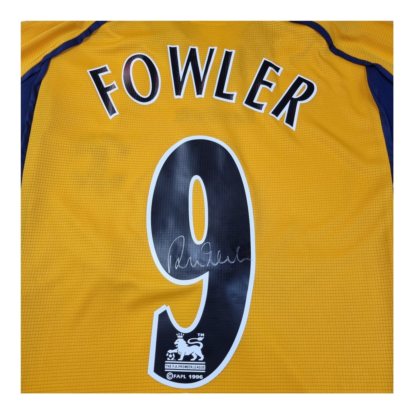 2000/02 Liverpool Away  Football Shirt (M) Reebok #9 Fowler (Signed By Player)