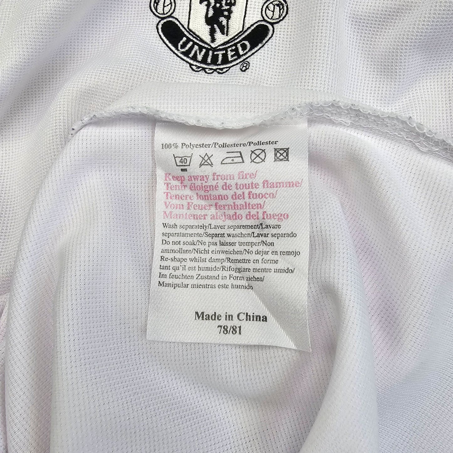 2000's Manchester United Training Shirt (L) Umbro